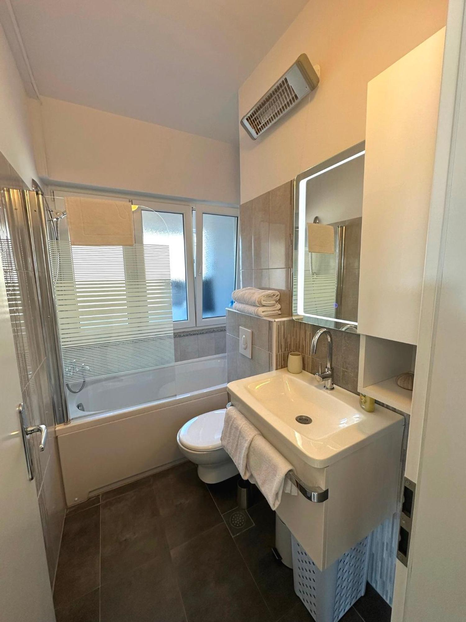 Spacious 3Bdr App In Center "Sunny Bayside" Zadar Extérieur photo